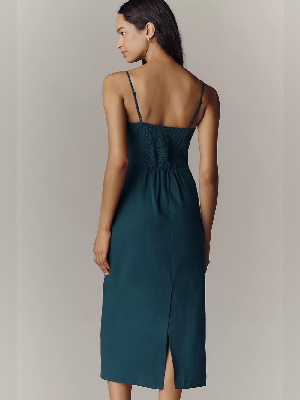 Exquise Linen Midi Dress - Picture 2 of 7